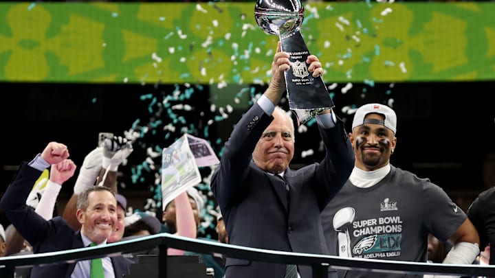 Howie Roseman (L), Jeffrey Lurie (M), Jalen Hurts (R), Philadelphia Eagles