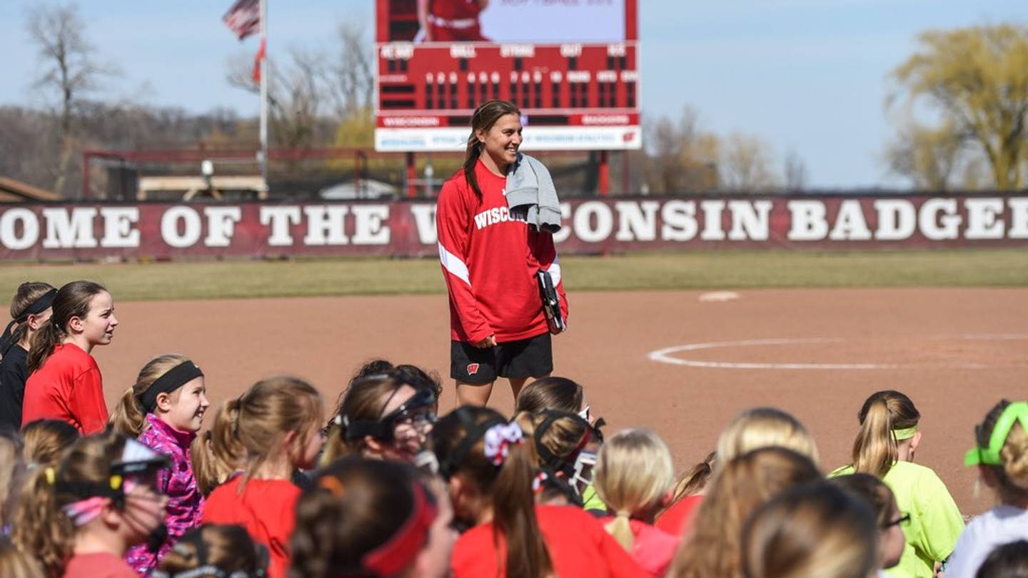 4 Candidates Illinois Softball Should Consider for Head Coach