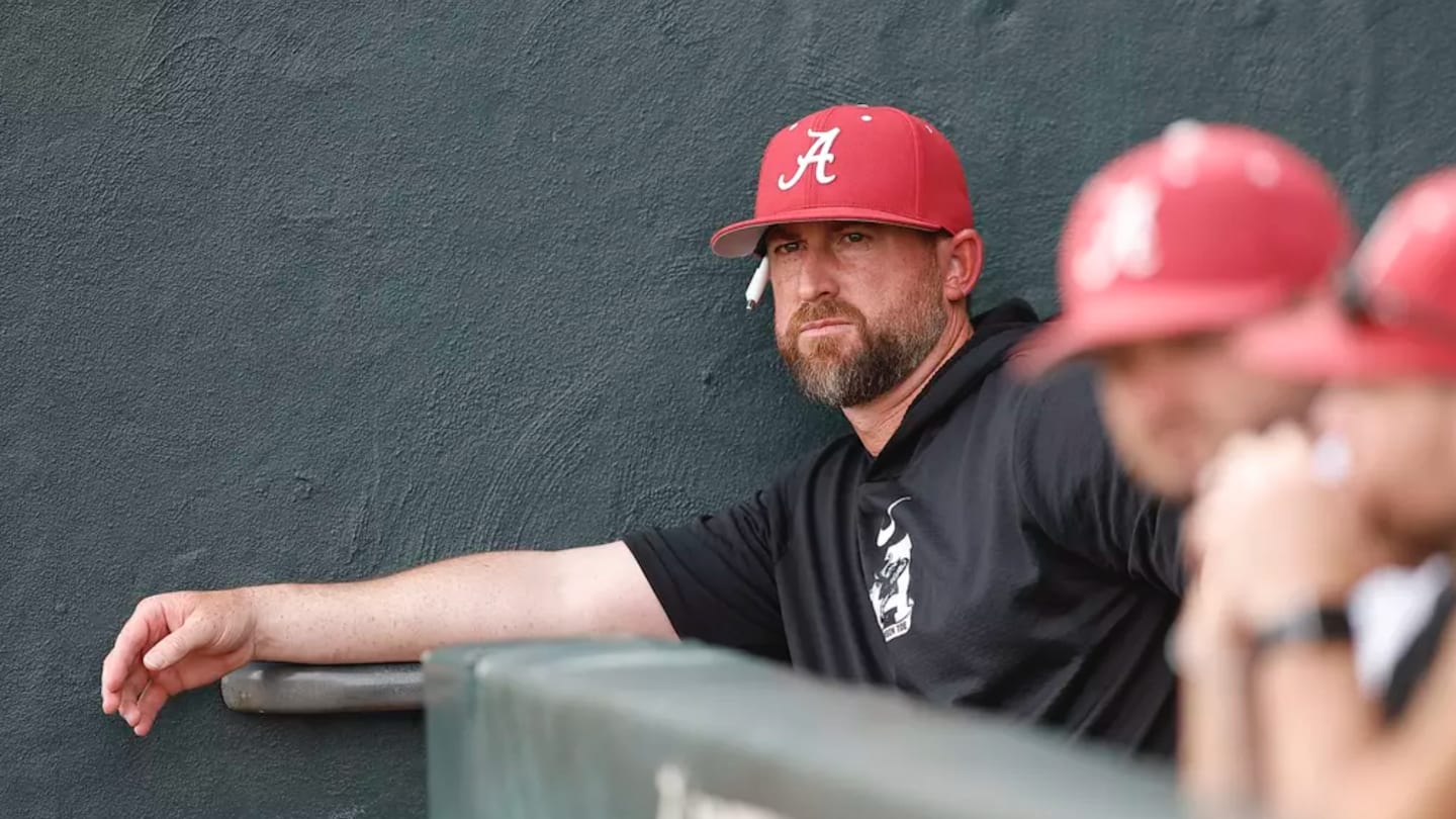 Eighth-Inning Implosion Dooms Alabama Baseball In Series-Opening Loss To Arkansas
