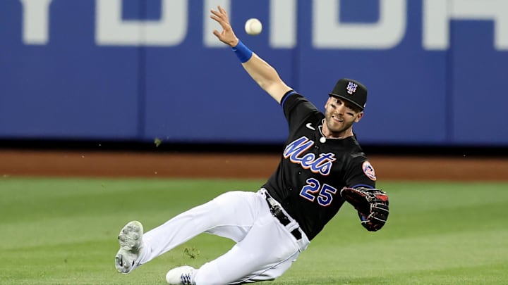 New York Mets left fielder Tyler Naquin