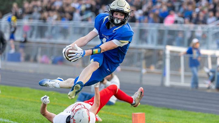 Deer Park's Carter Criss (1) stretches for the pylon during his team's 39-6 win over Riverside on Sept. 11, 2026. Deer Park's Carter Criss (1) stretches for the pylon during his team's 39-6 win over Riverside on Sept. 11, 2026.
