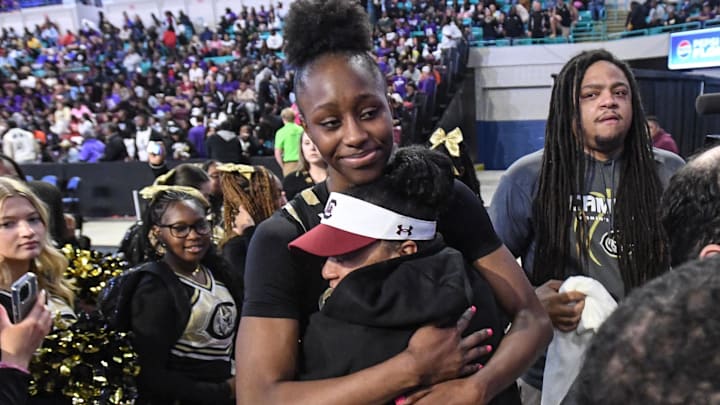 South Carolina basketball coach Dawn Staley with 5-star signee Joyce Edwards