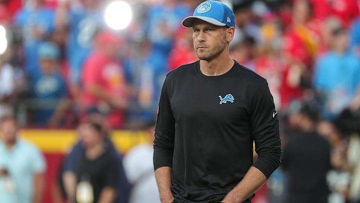 offensive coordinator watches warm up ahead of the season opener against