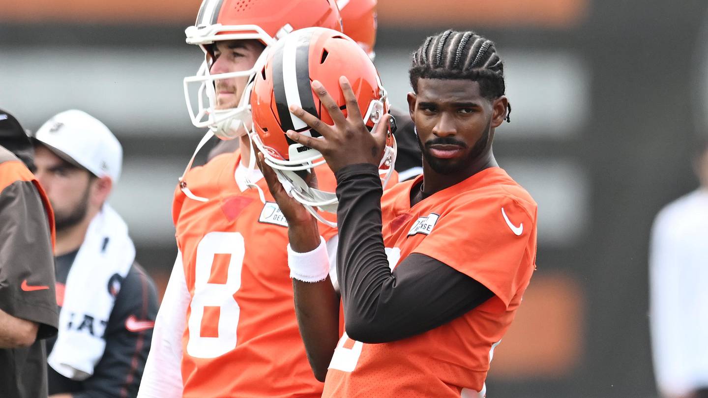 Browns' Shedeur Sanders posts cryptic midnight training video with QB battle lyrics