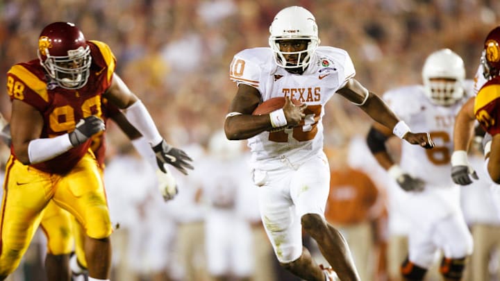 Texas quarterback Vince Young led Texas to the 2005 national championship with a thrilling victory over USC, 41–38.