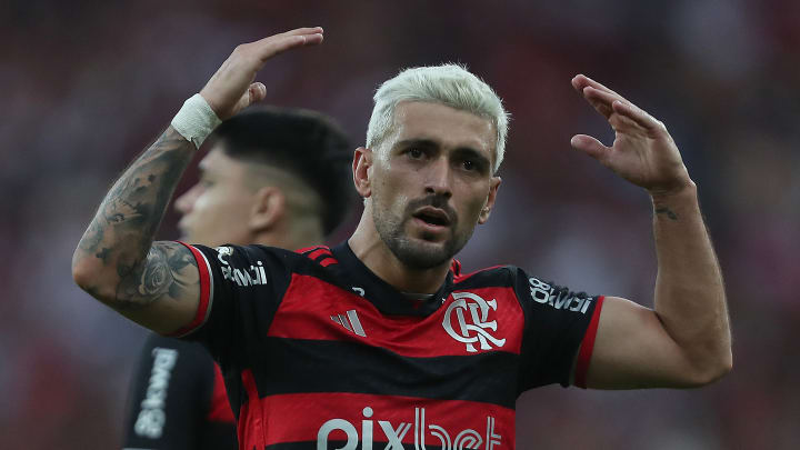 Arrascaeta comandou o Flamengo em mais uma vitória. Arrascaeta comandou o Flamengo em mais uma vitória.