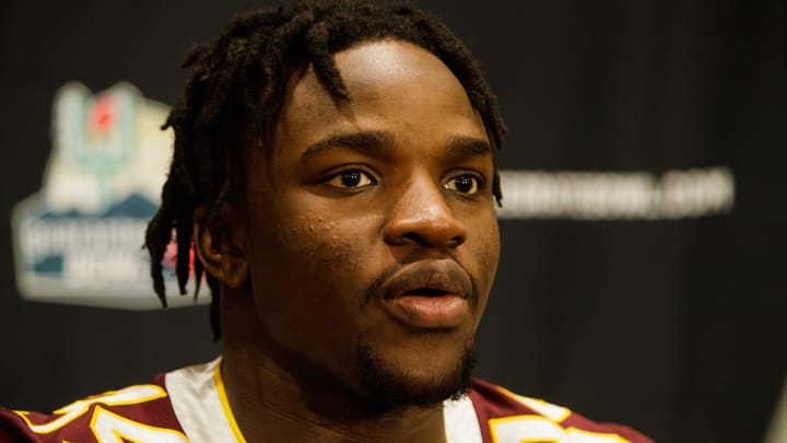 December 26, 2021; Scottsdale, AZ; Minnesota Defensive End, senior, Boye Mafe, answers questions at the Guaranteed Rate Bowl Media Day at Camelback Inn
Ncaa Football Guaranteed Rate Bowl Media Day December 26, 2021; Scottsdale, AZ; Minnesota Defensive End, senior, Boye Mafe, answers questions at the Guaranteed Rate Bowl Media Day at Camelback Inn
Ncaa Football Guaranteed Rate Bowl Media Day