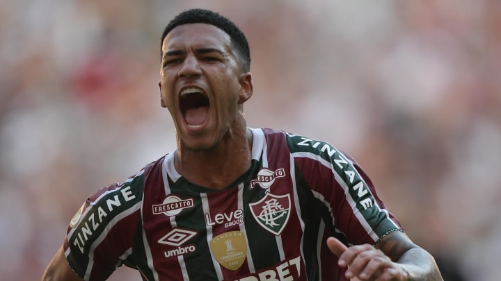 Kauã Elias vive momento iluminado no Fluminense.