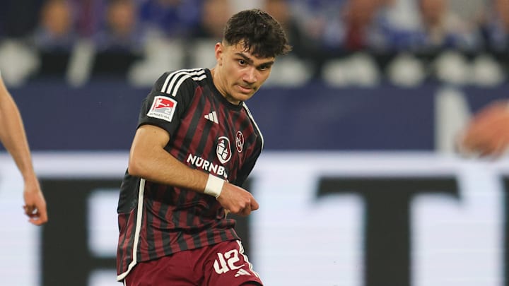Can Uzun wechselt im Sommer zu Eintracht Frankfurt Can Uzun wechselt im Sommer zu Eintracht Frankfurt