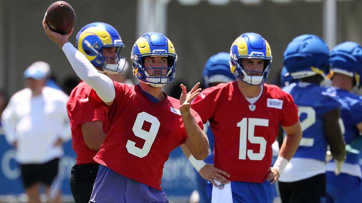 Jul 29, 2026; Los Angeles, CA, USA; Los Angeles Rams quarterback Matthew Stafford (9) throws a pass as quarterback Ty Simpson (15) watches during training camp at Loyola Marymount University. Mandatory Credit: Kiyoshi Mio-Imagn Images Jul 29, 2026; Los Angeles, CA, USA; Los Angeles Rams quarterback Matthew Stafford (9) throws a pass as quarterback Ty Simpson (15) watches during training camp at Loyola Marymount University. Mandatory Credit: Kiyoshi Mio-Imagn Images