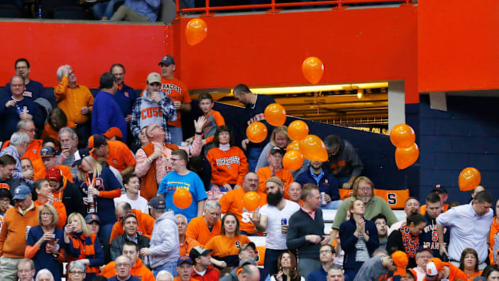 Syracuse basketball 5-star target Baba Oladotun, the nation's No. 1 player, is praised by a scout as his offer list blows up.