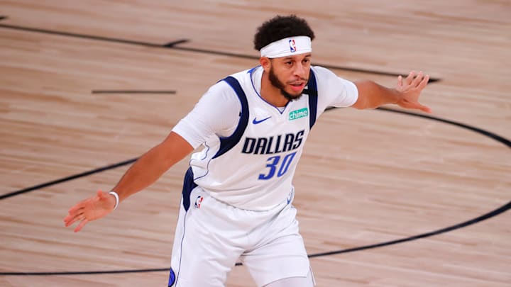Milwaukee Bucks v Dallas Mavericks