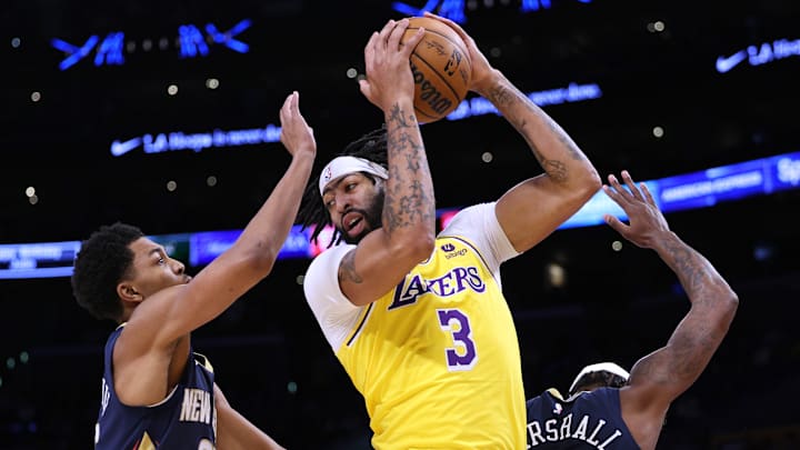 Los Lakers podrían cambiar a Davis esta temporada