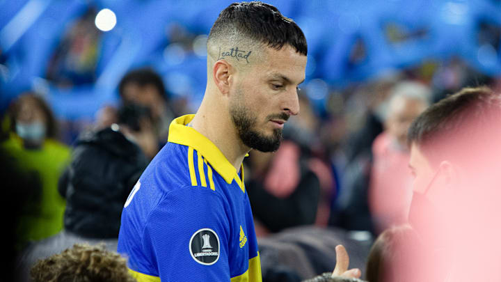 Camisa 9 do Boca Juniors tem noite para esquecer diante do Corinthians