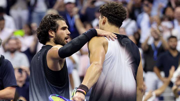 Tennis - U.S. Open - Flushing Meadows, New York, United States - September 9, 2026 Ben Shelton of the U.S. hugs Spain's Carlos Alcaraz after winning his quarter-final match IMAGN IMAGES via Reuters/Geoff Burke Tennis - U.S. Open - Flushing Meadows, New York, United States - September 9, 2026 Ben Shelton of the U.S. hugs Spain's Carlos Alcaraz after winning his quarter-final match IMAGN IMAGES via Reuters/Geoff Burke