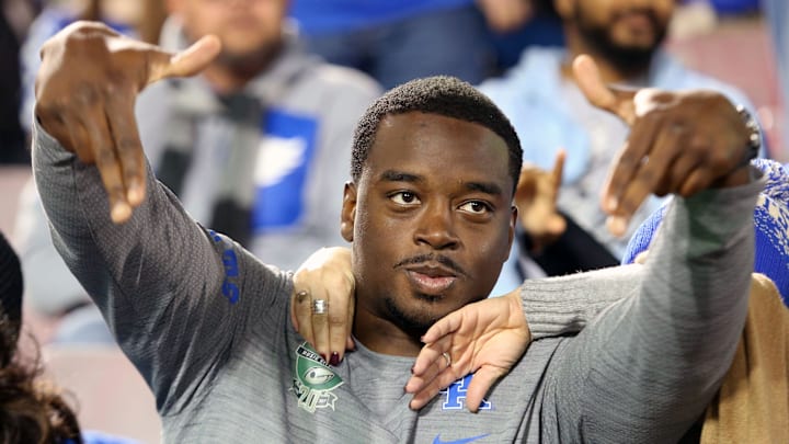 A Kentucky fan throws the Ls down.
Nov. 24, 2018
Cardscats 29 A Kentucky fan throws the Ls down.
Nov. 24, 2018
Cardscats 29