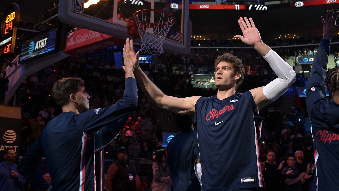 Clippers' Brook Lopez Decision Looks Better in Day 2 of Free Agency