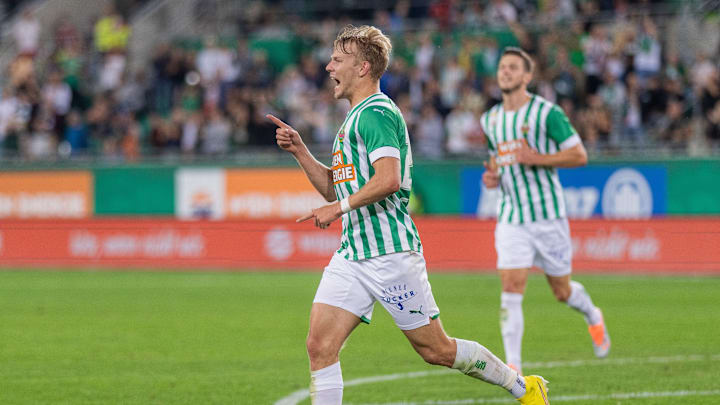 Marco Grüll bleibt in Grün-Weiß