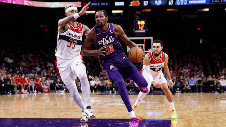 Washington Wizards v Phoenix Suns