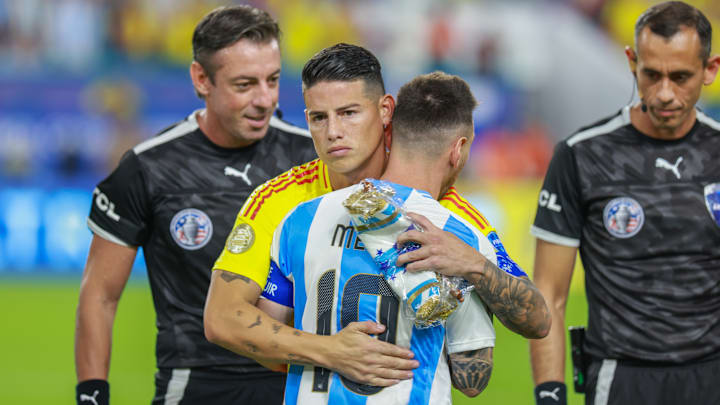Lionel Messi y James Rodríguez intercambiaron palabras en las Eliminatorias 