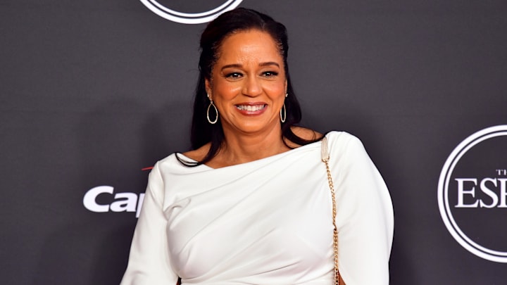 Sports broadcaster Carolyn Peck arrives on the red carpet 