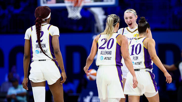 Aug 15, 2025; Arlington, Texas, USA; Los Angeles Sparks forward Rickea Jackson (2) celebrates with Los Angeles Sparks guard Julie Allemand (20) and Los Angeles Sparks guard Kelsey Plum (10) and Los Angeles Sparks forward Cameron Brink (22) against the Dallas Wings during the second half at College Park Center. Mandatory Credit: Kevin Jairaj-Imagn Images Aug 15, 2025; Arlington, Texas, USA; Los Angeles Sparks forward Rickea Jackson (2) celebrates with Los Angeles Sparks guard Julie Allemand (20) and Los Angeles Sparks guard Kelsey Plum (10) and Los Angeles Sparks forward Cameron Brink (22) against the Dallas Wings during the second half at College Park Center. Mandatory Credit: Kevin Jairaj-Imagn Images