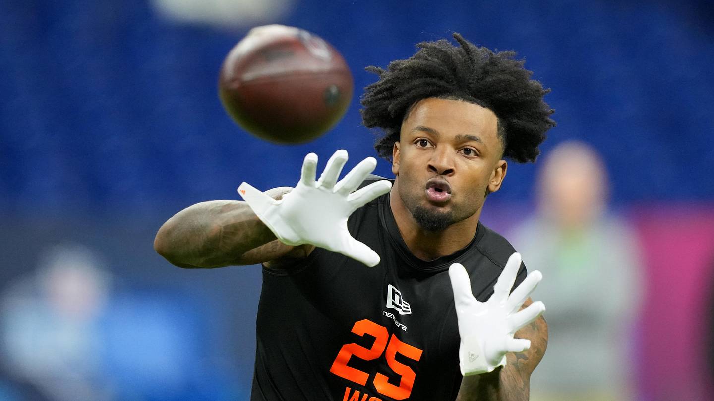 UDFA Jets Receiver Could Steal the Spotlight From Omar Cooper at Rookie Minicamp