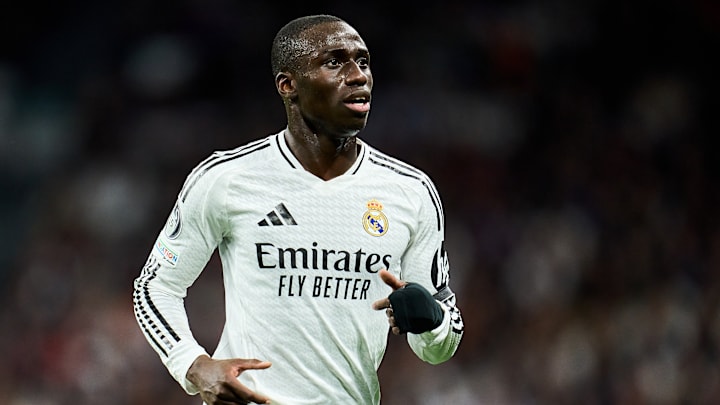 Mendy sofre nova lesão muscular e vira desfalque no Real Madrid 