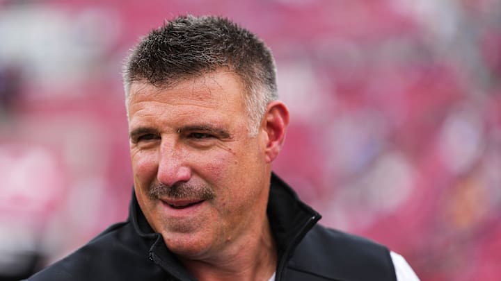 New England Patriots head coach Mike Vrabel