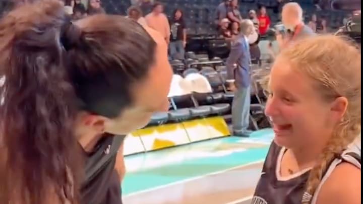 Breanna Stewart makes a young fan’s day before a Liberty game.