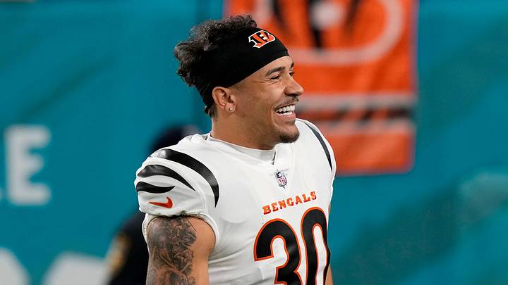 Cincinnati Bengals running back Chase Brown (30) takes the field for pregame warm up at Everbank Stadium in Jacksonville, Florida Monday, December 4, 2023. Cincinnati Bengals running back Chase Brown (30) takes the field for pregame warm up at Everbank Stadium in Jacksonville, Florida Monday, December 4, 2023.