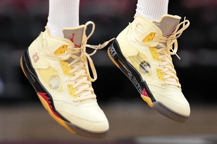 pj tucker off white jordan 1