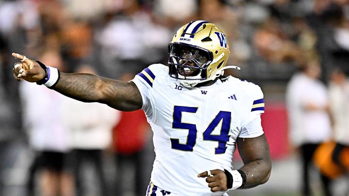 The Atlanta Falcons selected defensive tackle Anterio Thompson from Washington in the 6th round of the 2026 NFL Draft The Atlanta Falcons selected defensive tackle Anterio Thompson from Washington in the 6th round of the 2026 NFL Draft