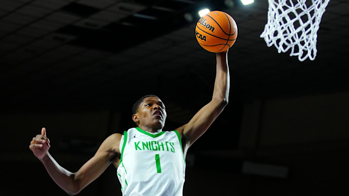 St. Mary’s forward Cameron Williams (1) dunks against Deer Valley during the 4A State Championship at Veterans Memorial Coliseum in Phoenix on March 6, 2025. St. Mary’s forward Cameron Williams (1) dunks against Deer Valley during the 4A State Championship at Veterans Memorial Coliseum in Phoenix on March 6, 2025.