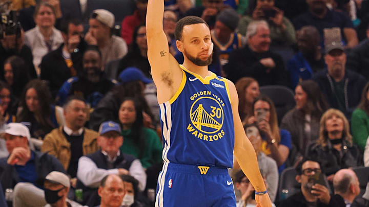 Mar 17, 2025; San Francisco, California, USA; Golden State Warriors guard Stephen Curry (30) gestures before the game against the Denver Nuggets at Chase Center. Mandatory Credit: Kelley L Cox-Imagn Images Mar 17, 2025; San Francisco, California, USA; Golden State Warriors guard Stephen Curry (30) gestures before the game against the Denver Nuggets at Chase Center. Mandatory Credit: Kelley L Cox-Imagn Images