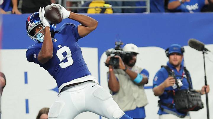 New York Giants tight end Isaiah Likely (9) makes a catch for a touchdown against the Dallas Cowboys during the second quarter at MetLife Stadium. Mandatory Credit: Brad Penner-Imagn Images New York Giants tight end Isaiah Likely (9) makes a catch for a touchdown against the Dallas Cowboys during the second quarter at MetLife Stadium. Mandatory Credit: Brad Penner-Imagn Images