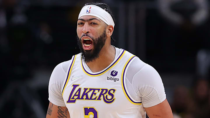 Las constantes ausencias de Davis le han costado a los Lakers