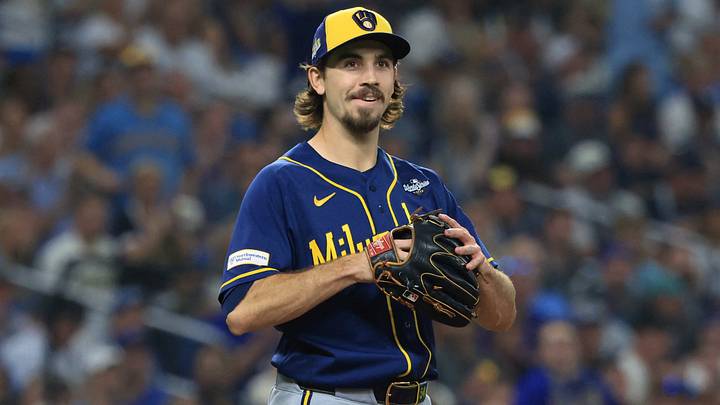 Milwaukee Brewers pitcher Robert Gasser