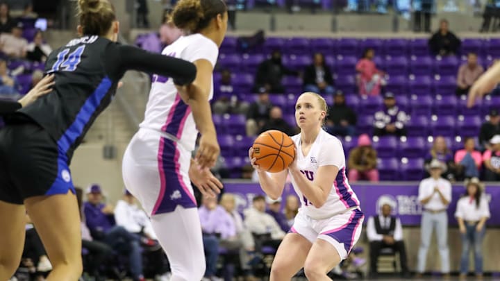 Hailey Van Lith taking a shot against BYU, 02/11/2025 Hailey Van Lith taking a shot against BYU, 02/11/2025