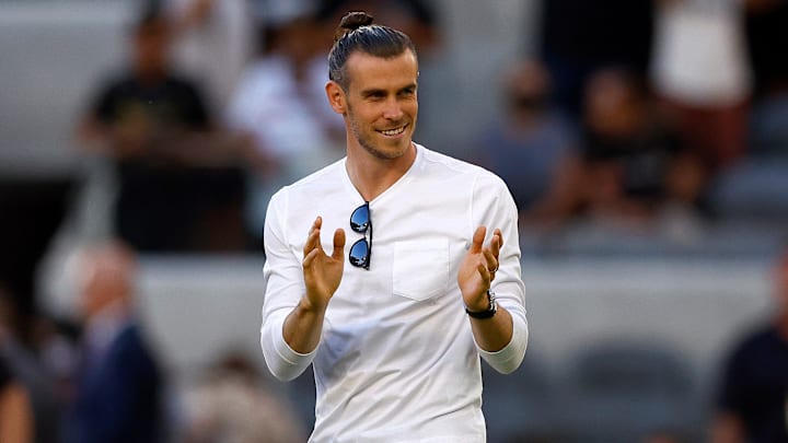 El galés Gareth Bale se presentó ante los aficionados de Los Ángeles FC al aparecer en el césped del Banc of California Stadium.