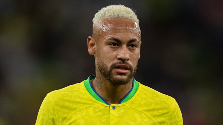 Neymar Jr et le Brésil restent premiers du classement FIFA.