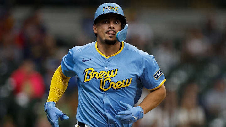 Willy Adames es el motor ofensivo de Milwaukee
