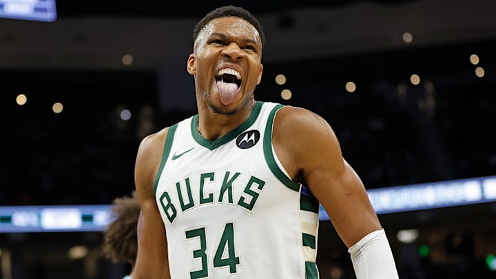 Memphis Grizzlies v Milwaukee Bucks