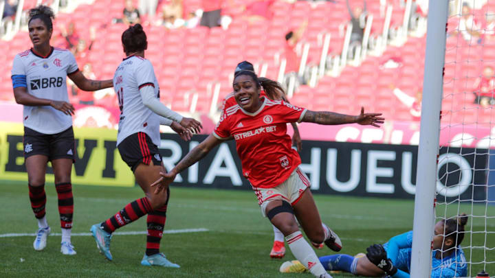 Sorriso balançou a rede e jogou um balde de água fria no Flamengo