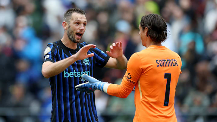 Stefan de Vrij, Yann Sommer