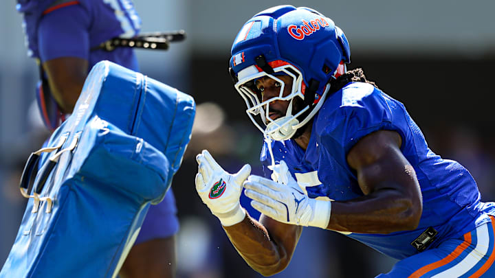 Florida Gators sophomore linebacker Myles Graham is competing for a starting role. Florida Gators sophomore linebacker Myles Graham is competing for a starting role.