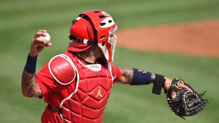 Yadier Molina espera regresar pronto a Cardenales