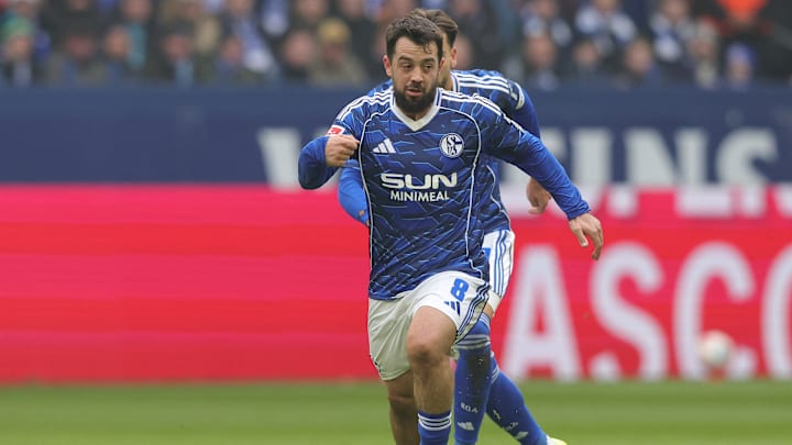 Amin Younes' Vertrag wurde am Mittwoch aufgelöst Amin Younes' Vertrag wurde am Mittwoch aufgelöst