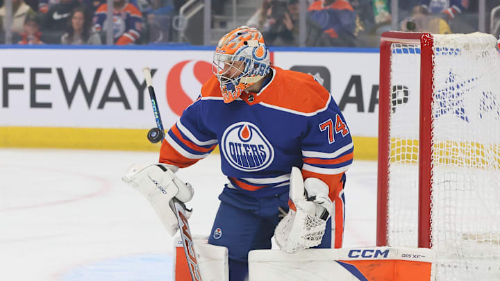 Columbus Blue Jackets v Edmonton Oilers