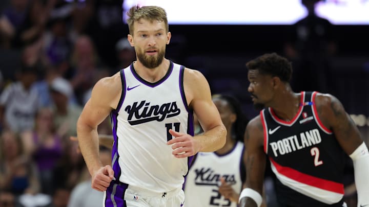 Oct 13, 2024; Sacramento, California, USA; Sacramento Kings forward Domantas Sabonis (11) runs up the court during the first quarter against the Portland Trail Blazers at Golden 1 Center. Mandatory Credit: Sergio Estrada-Imagn Images Oct 13, 2024; Sacramento, California, USA; Sacramento Kings forward Domantas Sabonis (11) runs up the court during the first quarter against the Portland Trail Blazers at Golden 1 Center. Mandatory Credit: Sergio Estrada-Imagn Images